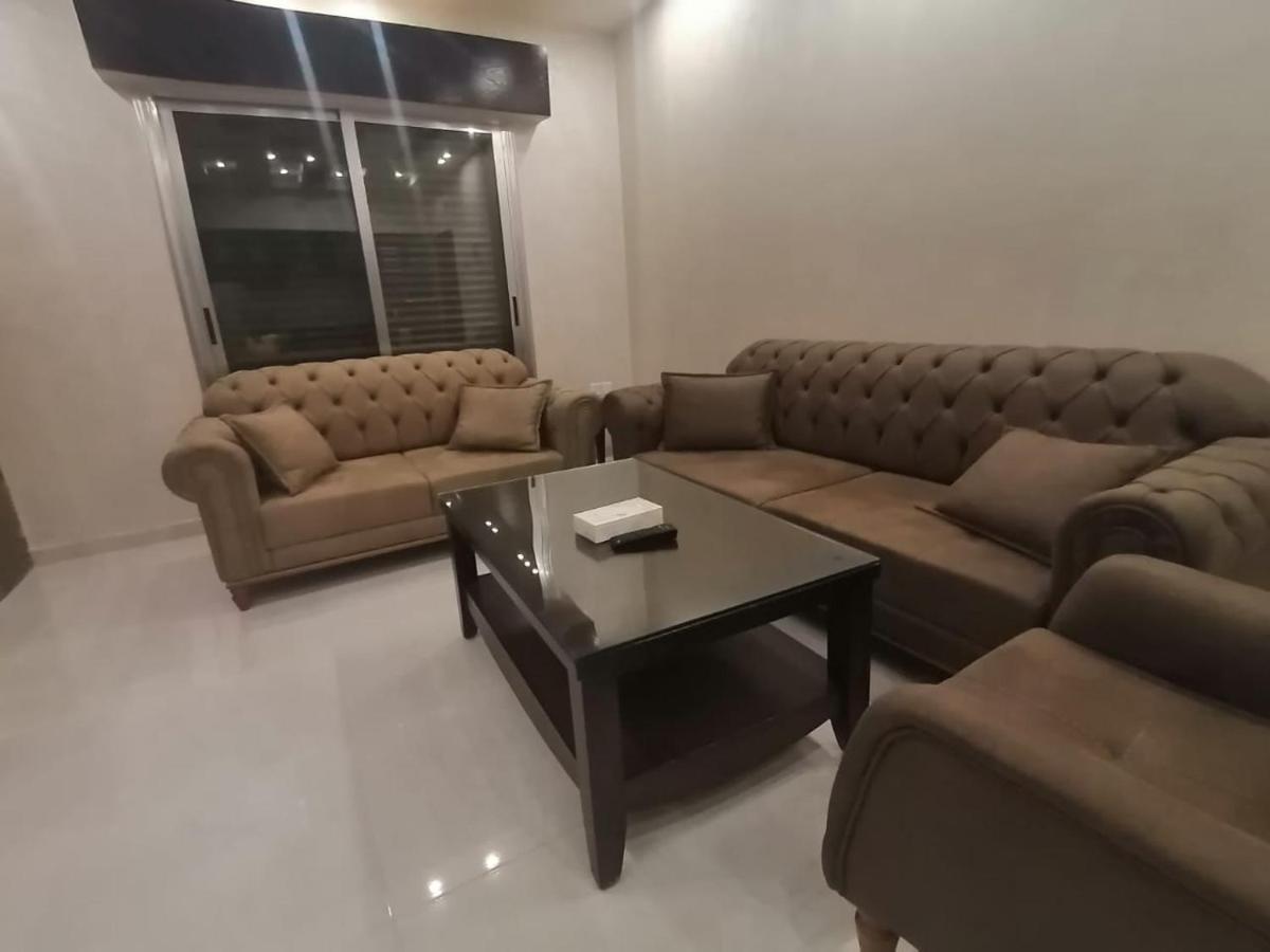 Al-Ahlam Hotel Apartments Aqaba Esterno foto