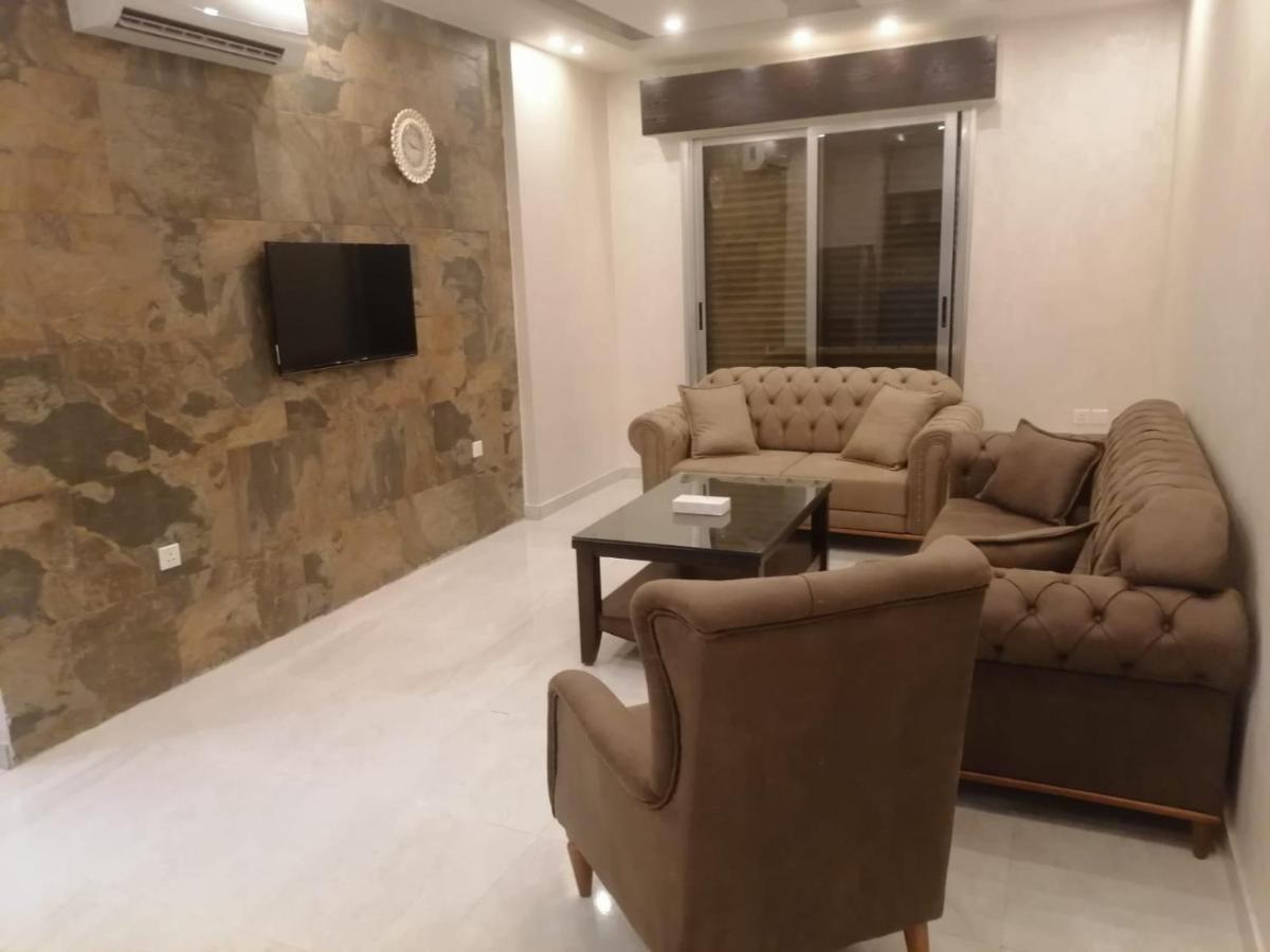Al-Ahlam Hotel Apartments Aqaba Esterno foto