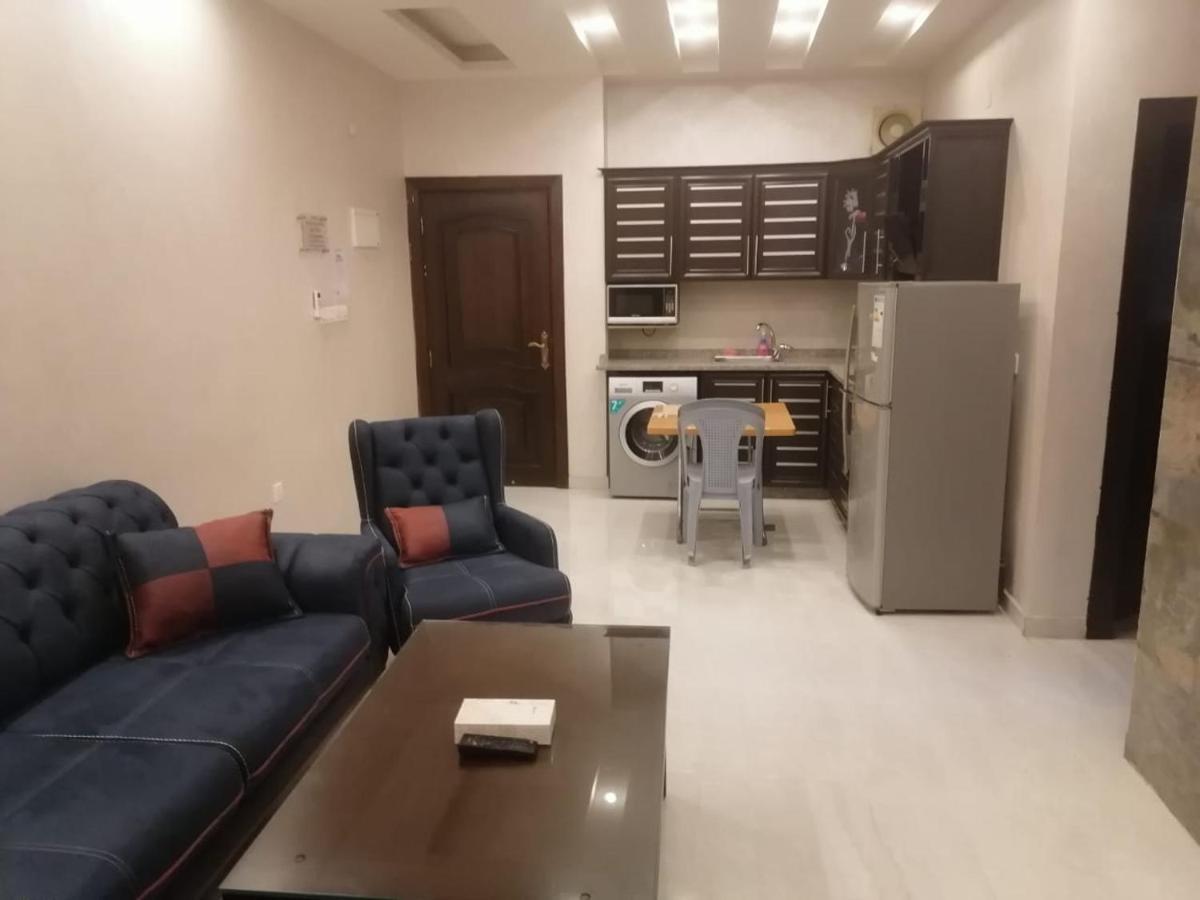 Al-Ahlam Hotel Apartments Aqaba Esterno foto