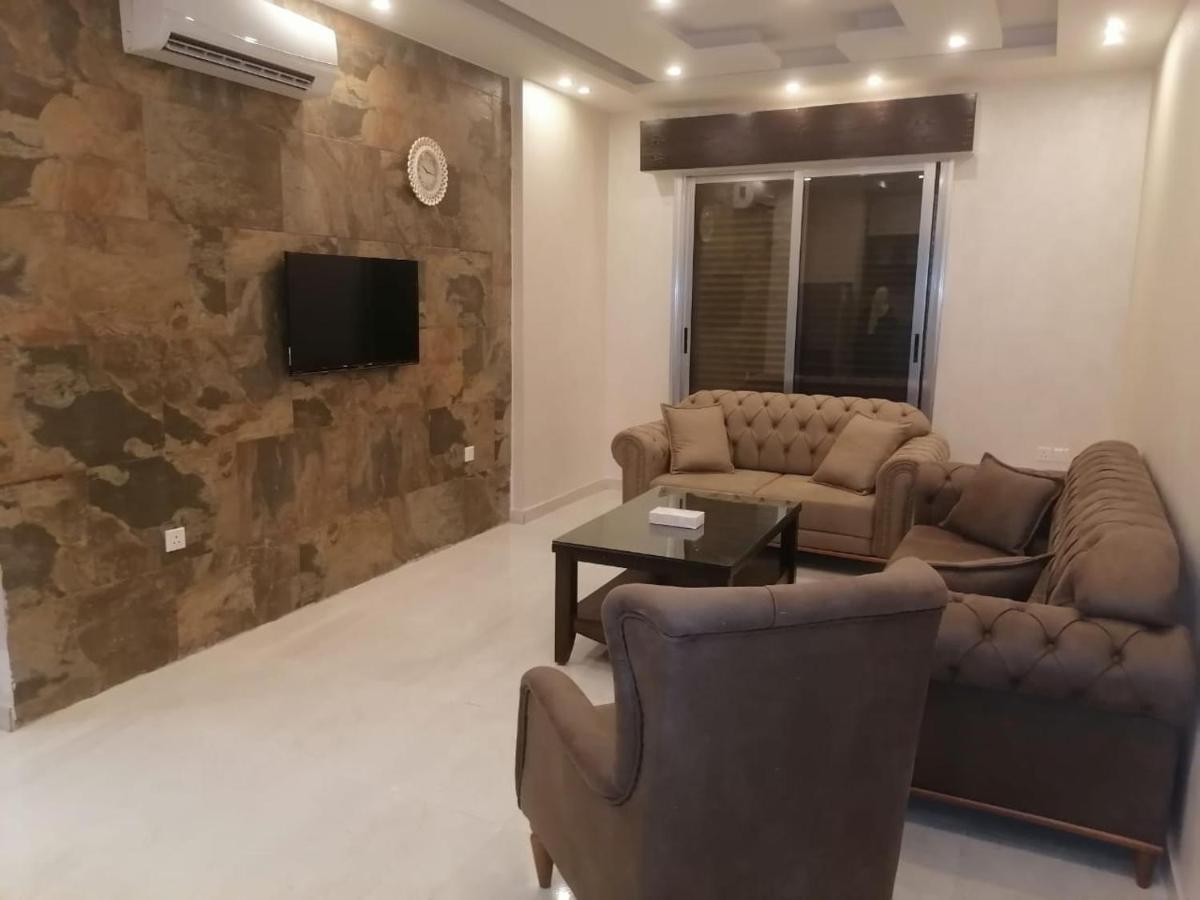 Al-Ahlam Hotel Apartments Aqaba Esterno foto